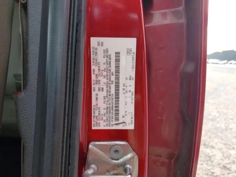 2017 FORD ESCAPE TITANIUM  