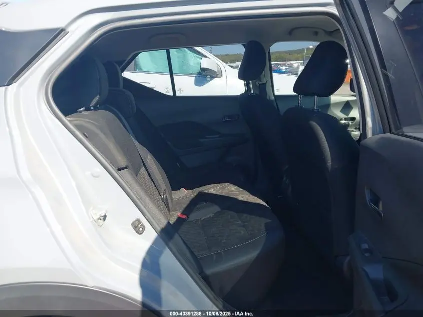 2023 NISSAN KICKS SV XTRONIC CVT