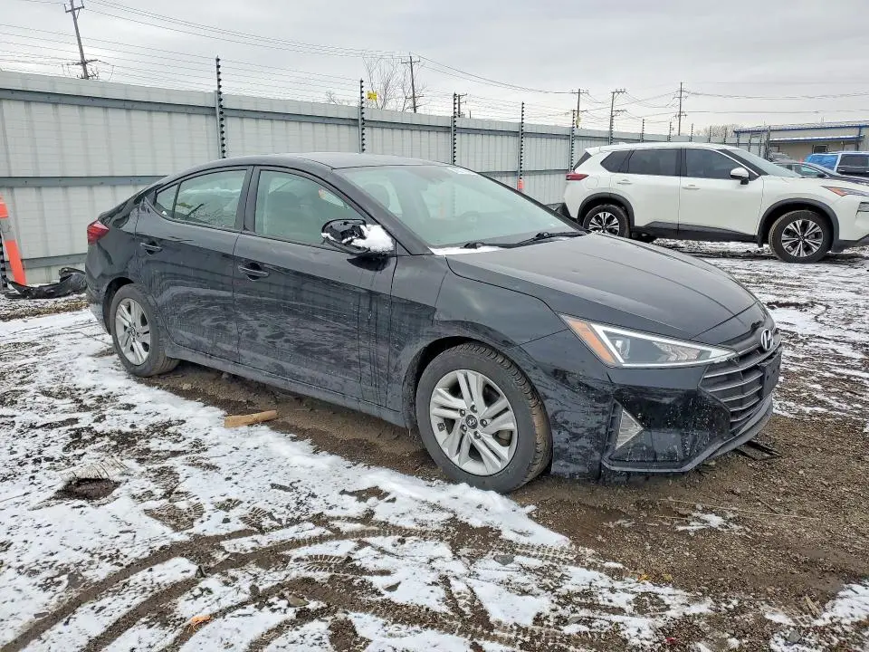 2020 HYUNDAI ELANTRA SEL  