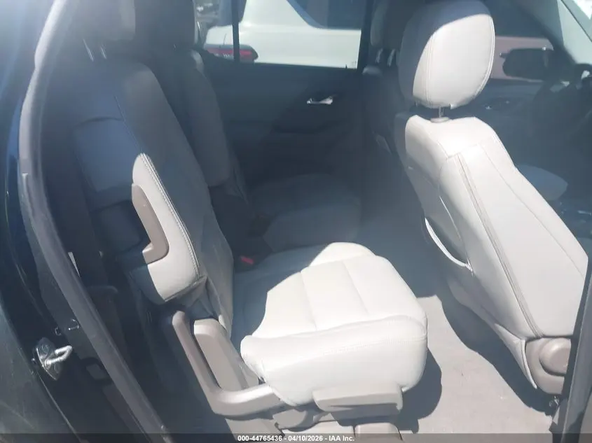 2020 CHEVROLET TRAVERSE FWD LT CLOTH