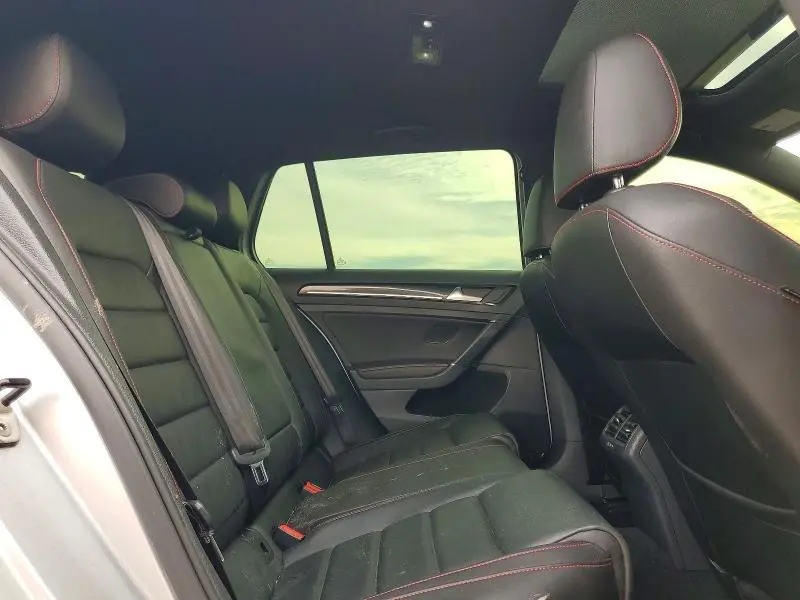 2016 VOLKSWAGEN GTI S/SE  