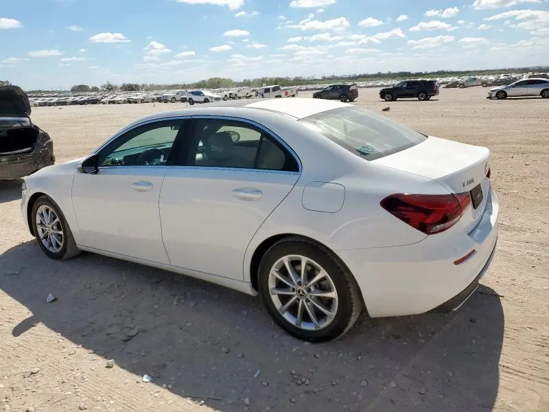 2021 MERCEDES-BENZ A 220  