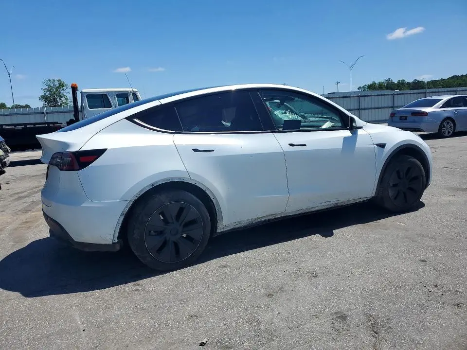2025 TESLA MODEL Y   