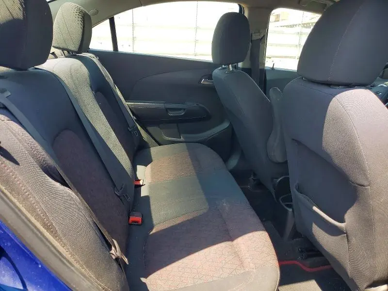 2019 CHEVROLET SONIC LT  