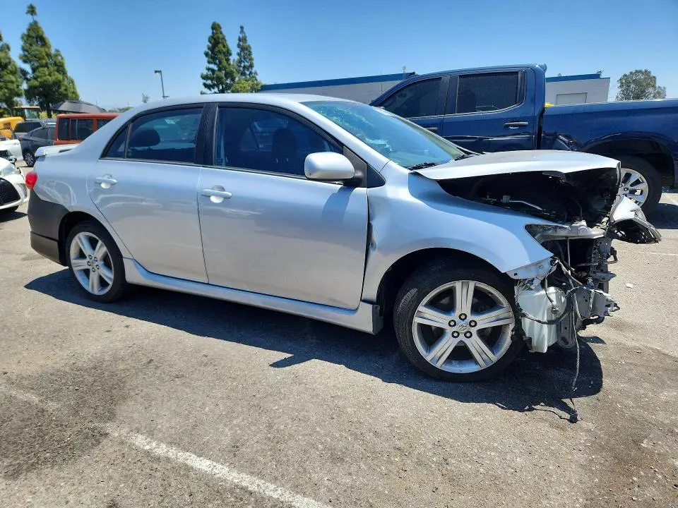 2013 TOYOTA COROLLA S  