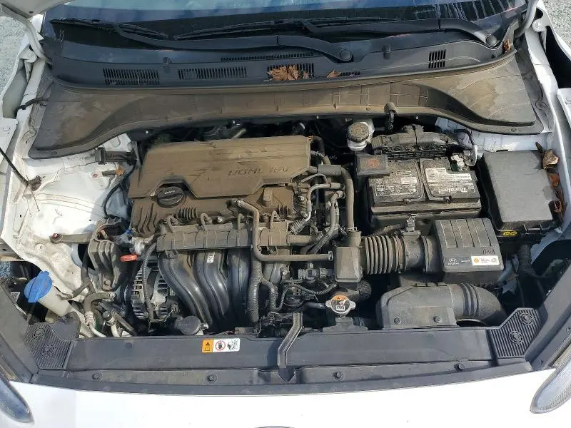 2022 HYUNDAI KONA SE  