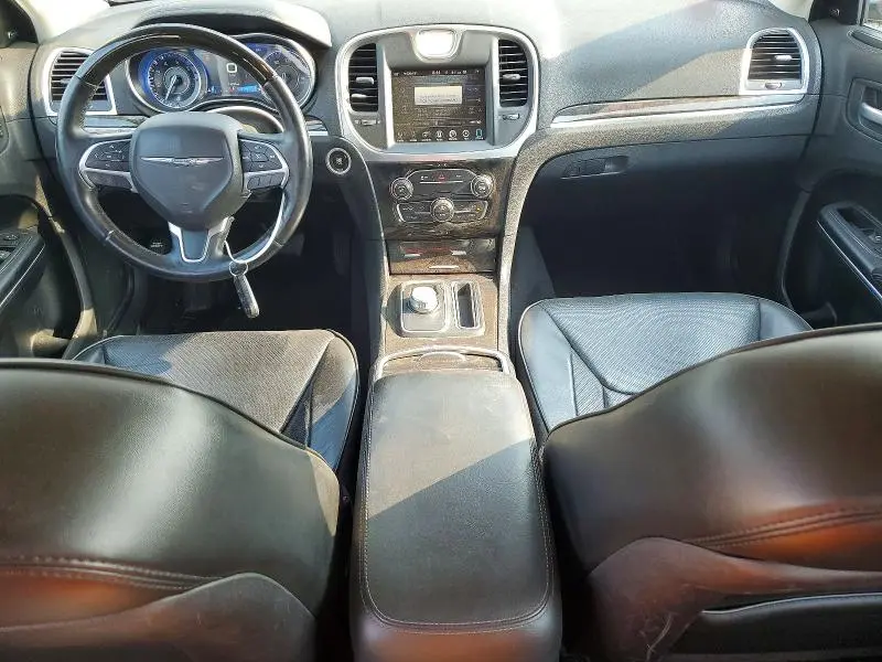 2016 CHRYSLER 300C   