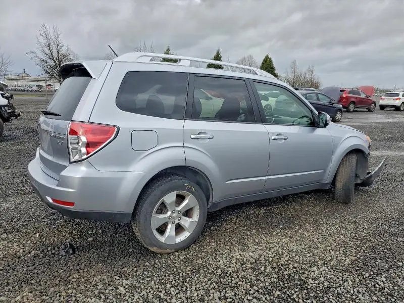 2013 SUBARU FORESTER TOURING  