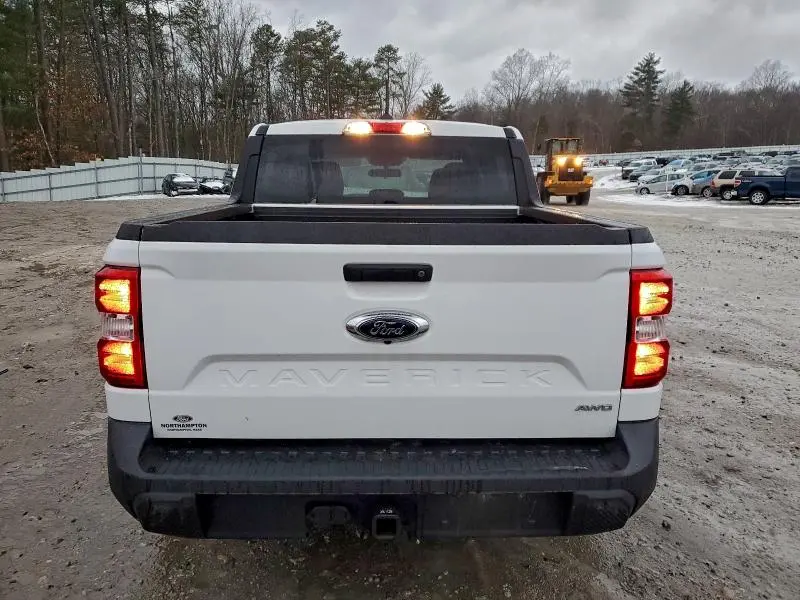 2024 FORD MAVERICK XLT  