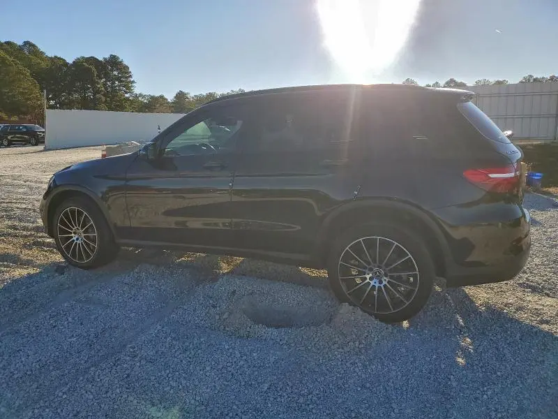 2019 MERCEDES-BENZ GLC 300  