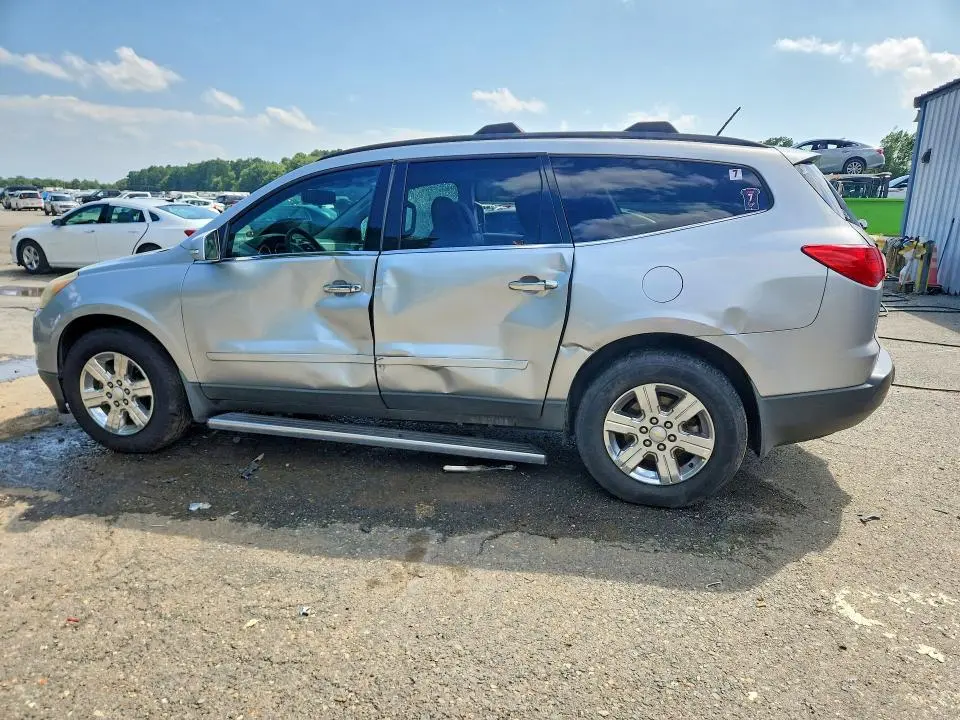 2012 CHEVROLET TRAVERSE LT  