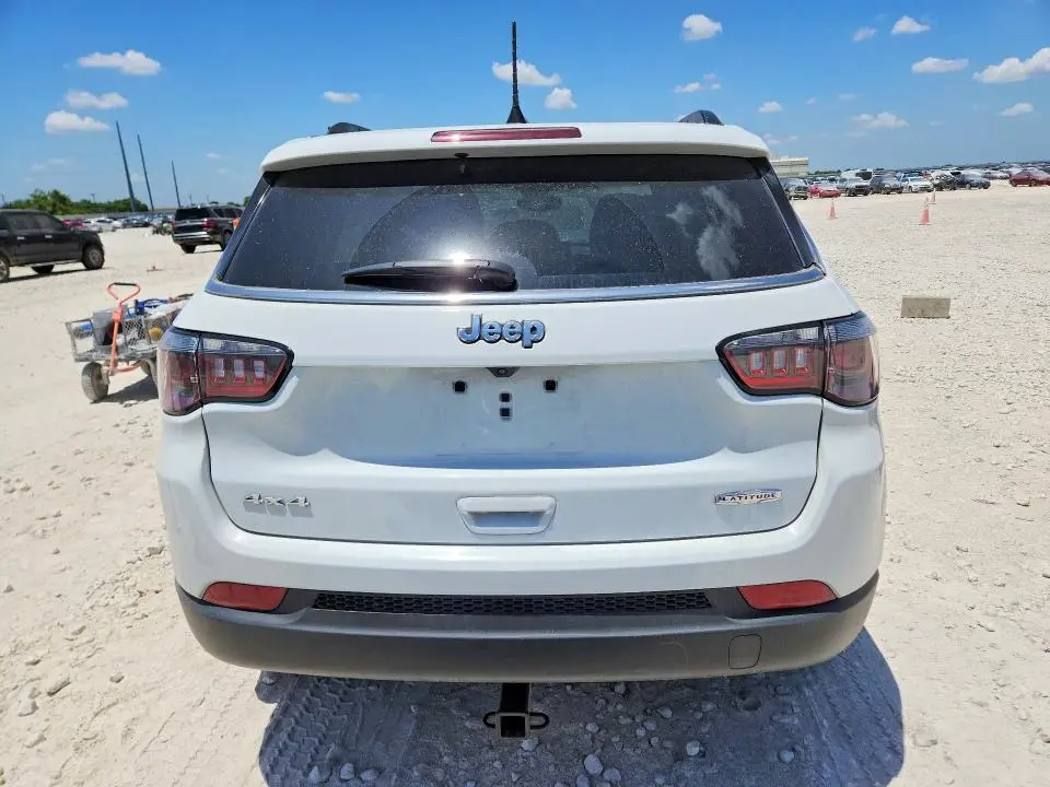 2025 JEEP COMPASS LATITUDE  
