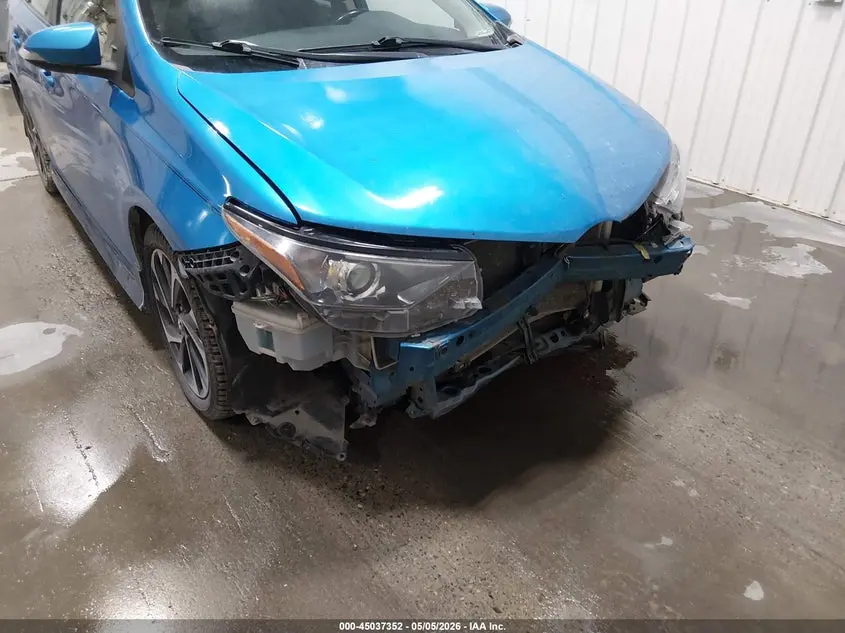 2017 TOYOTA COROLLA IM  