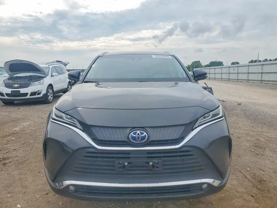 2023 TOYOTA VENZA XLE  