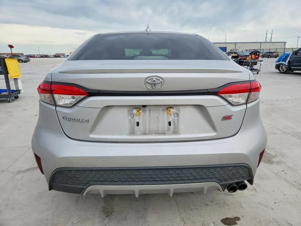 2021 TOYOTA COROLLA SE  