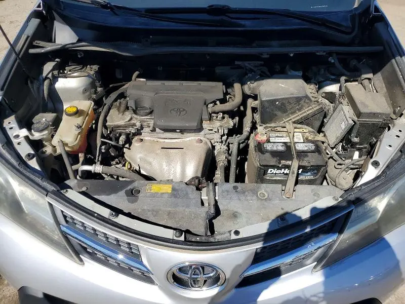 2014 TOYOTA RAV4 XLE  