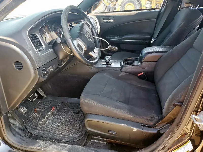 2013 DODGE CHARGER SE  