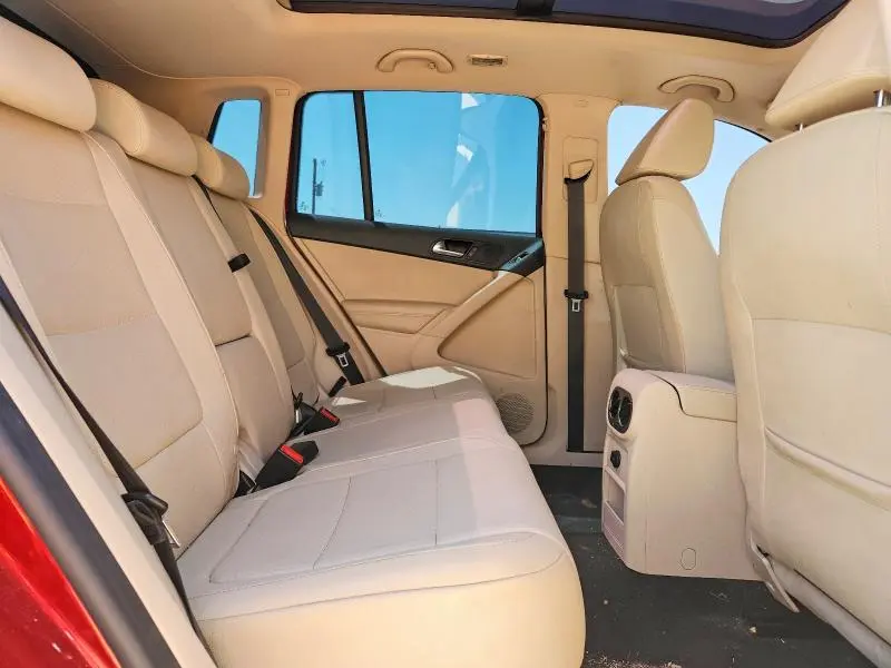 2011 VOLKSWAGEN TIGUAN S  