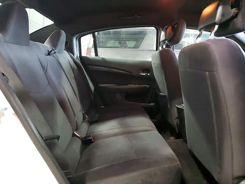 2014 CHRYSLER 200 LX  