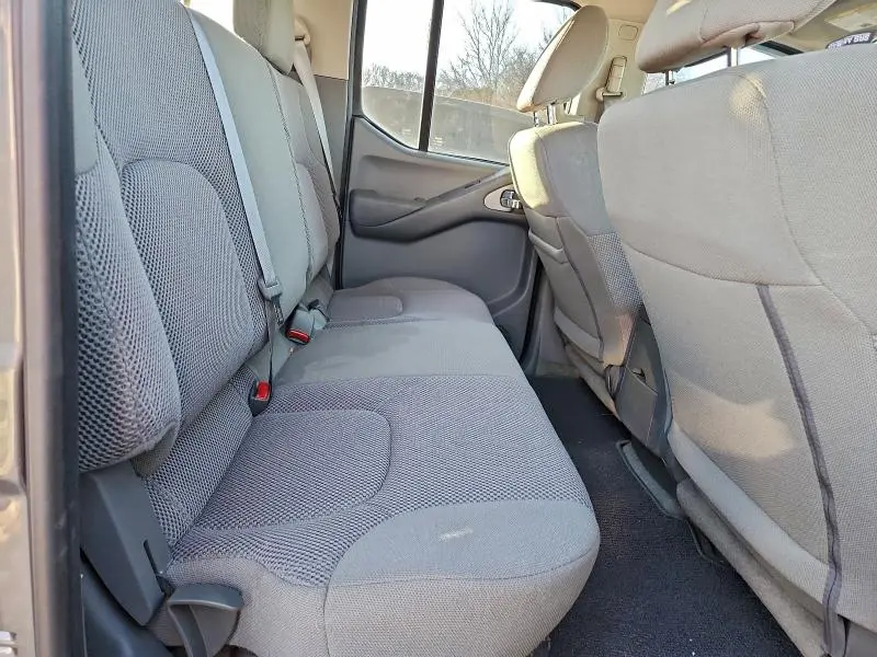 2018 NISSAN FRONTIER S  