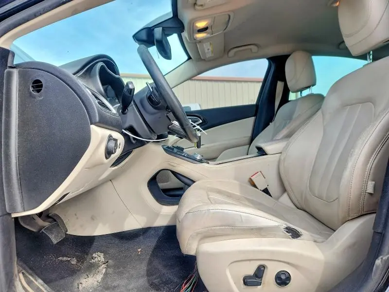2016 CHRYSLER 200 C  