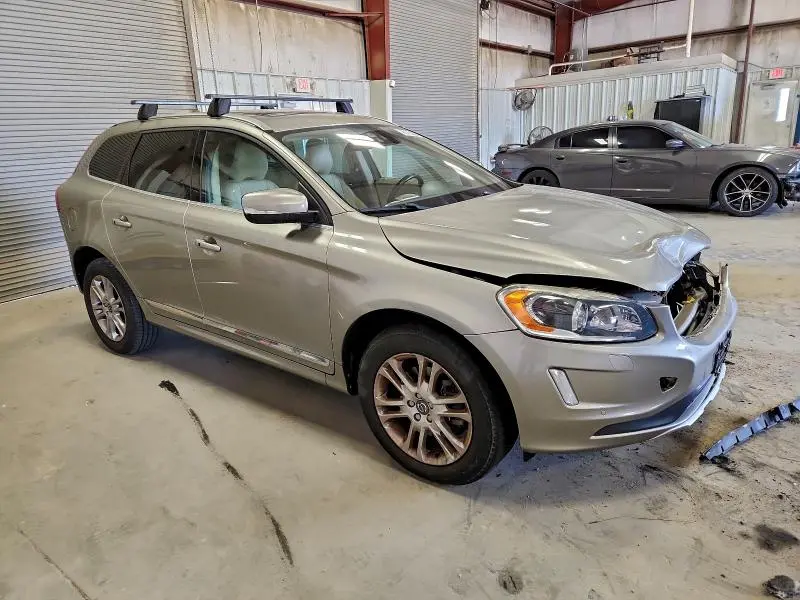 2015 VOLVO XC60 T5 PLATINUM  