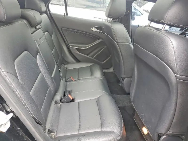 2017 MERCEDES-BENZ GLA 250 4MATIC  