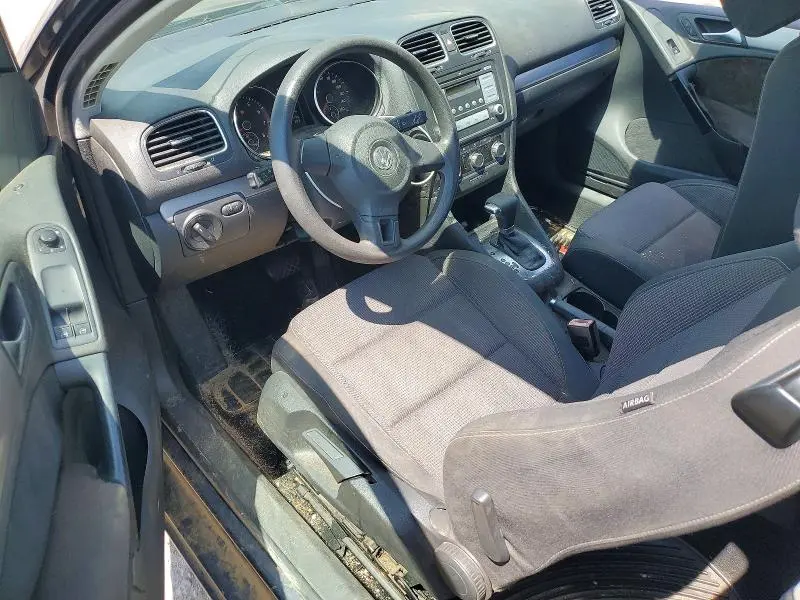 2010 VOLKSWAGEN GOLF   