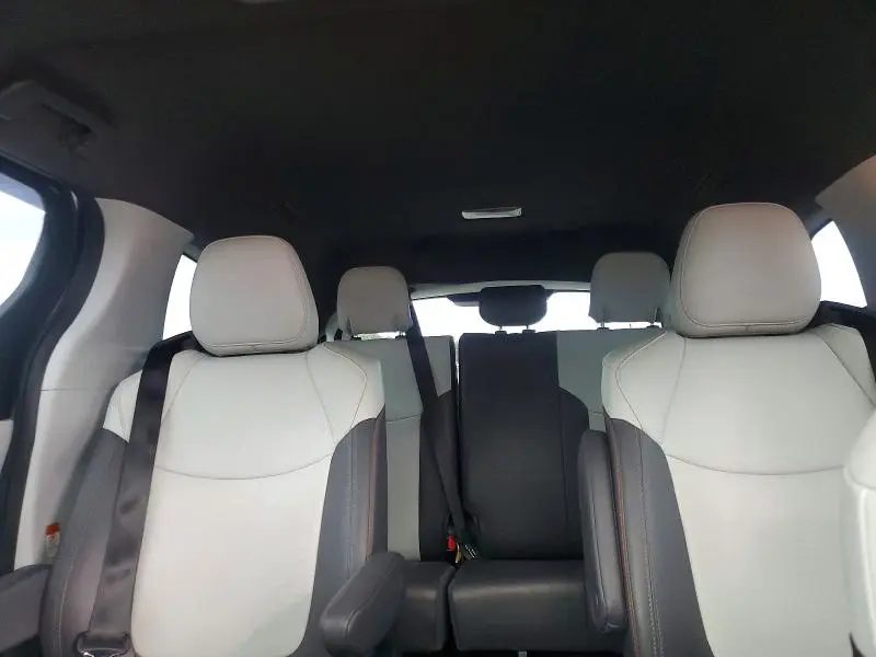 2023 TOYOTA SIENNA XSE 7-PASSENGER  