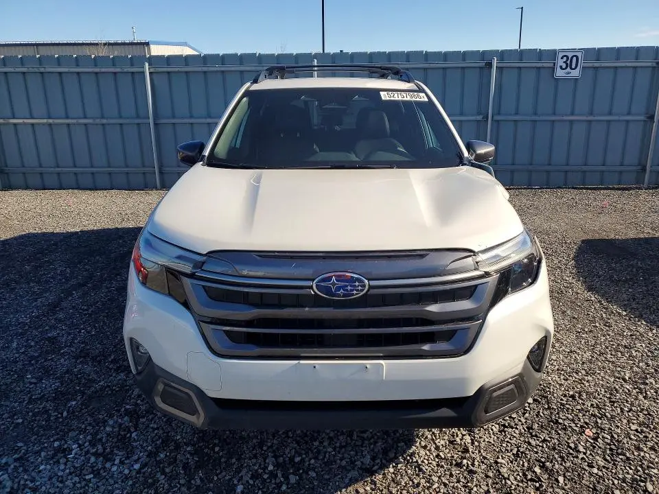 2025 SUBARU FORESTER LIMITED  