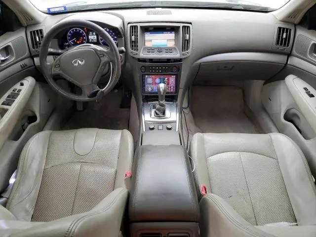 2011 INFINITI G37   