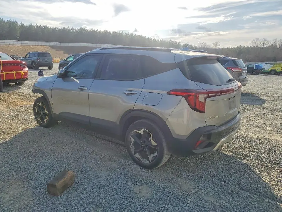 2025 KIA SELTOS S  