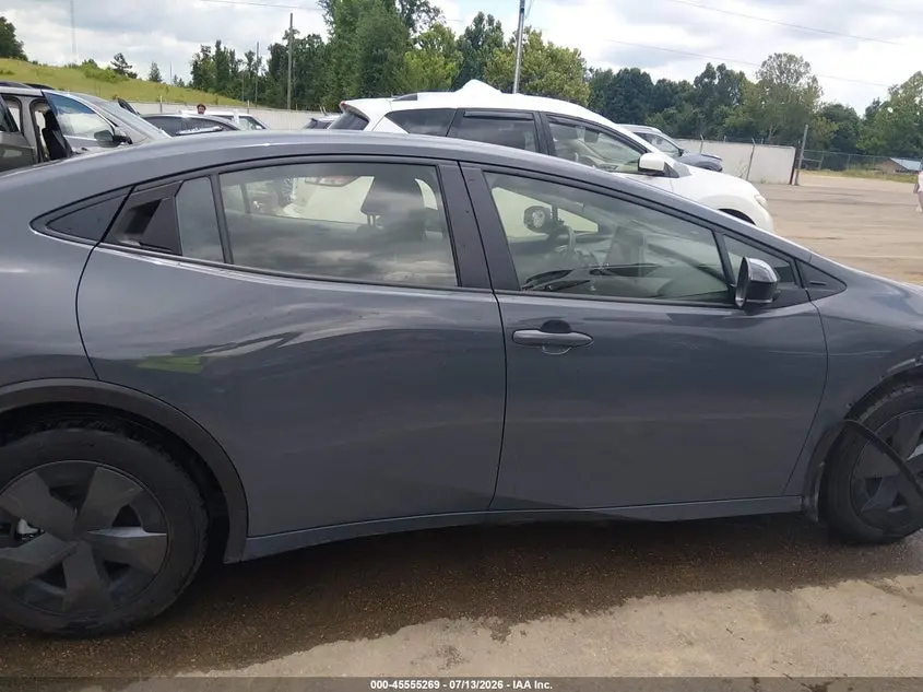 2025 TOYOTA PRIUS LE