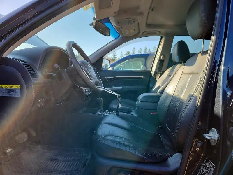 2010 HYUNDAI SANTA FE SE  