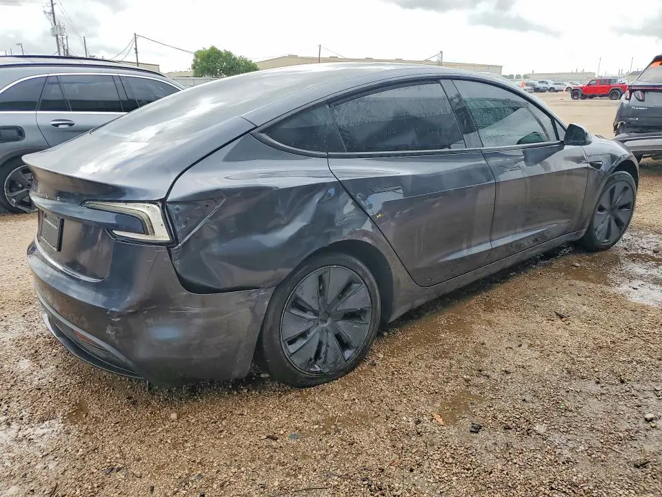 2025 TESLA MODEL 3   