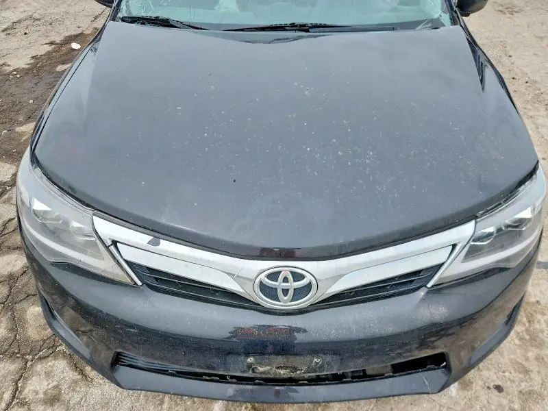 2012 TOYOTA CAMRY LE  