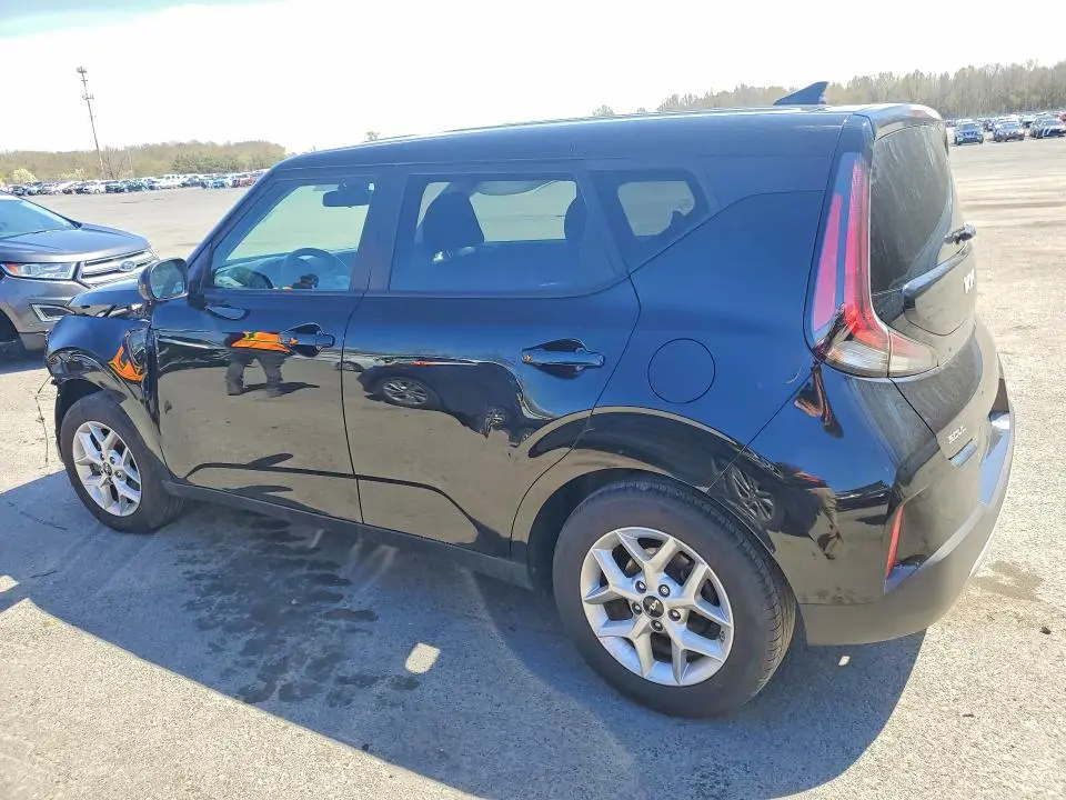 2024 KIA SOUL LX  