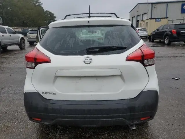 2018 NISSAN KICKS S  