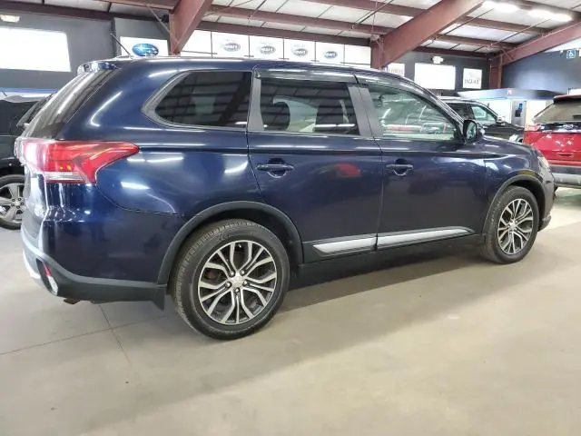 2016 MITSUBISHI OUTLANDER SE  