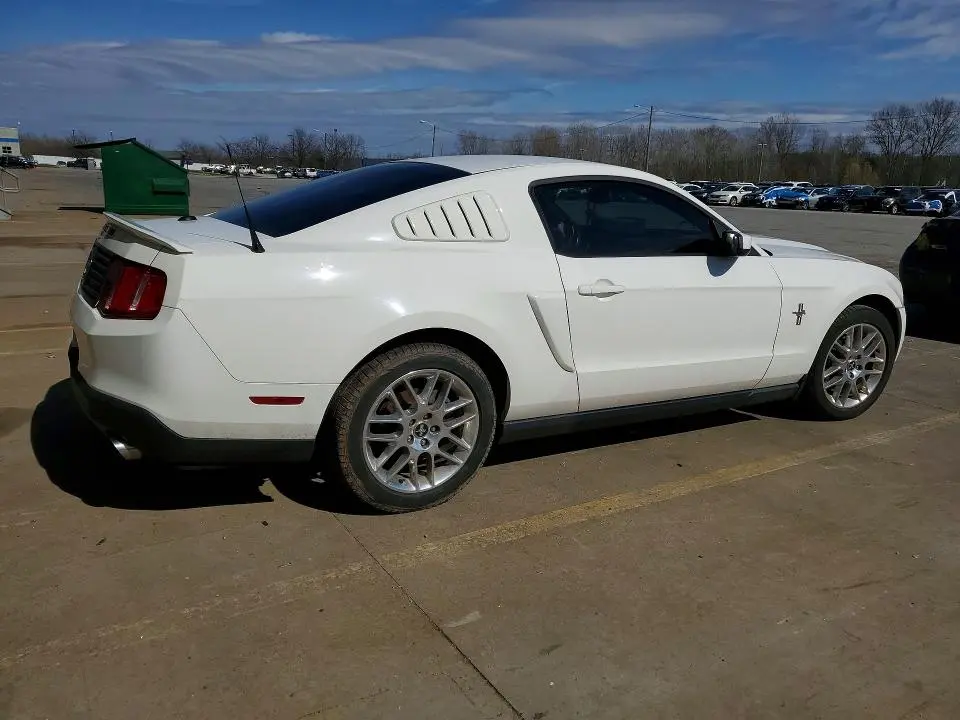 2012 FORD MUSTANG   