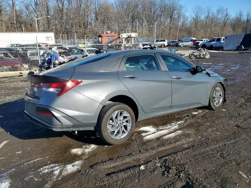 2024 HYUNDAI ELANTRA SEL  