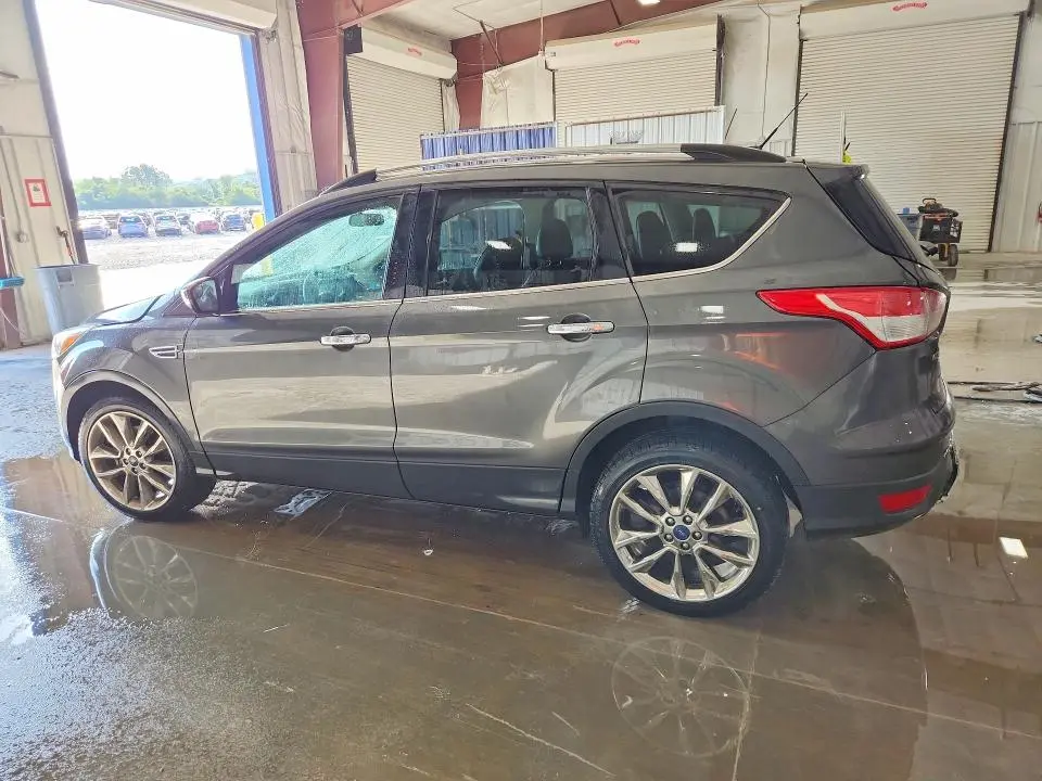 2016 FORD ESCAPE SE  