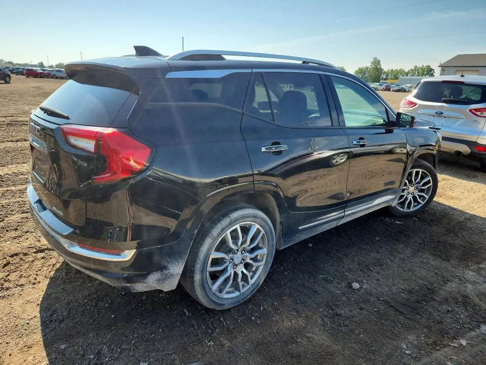 2023 GMC TERRAIN DENALI  