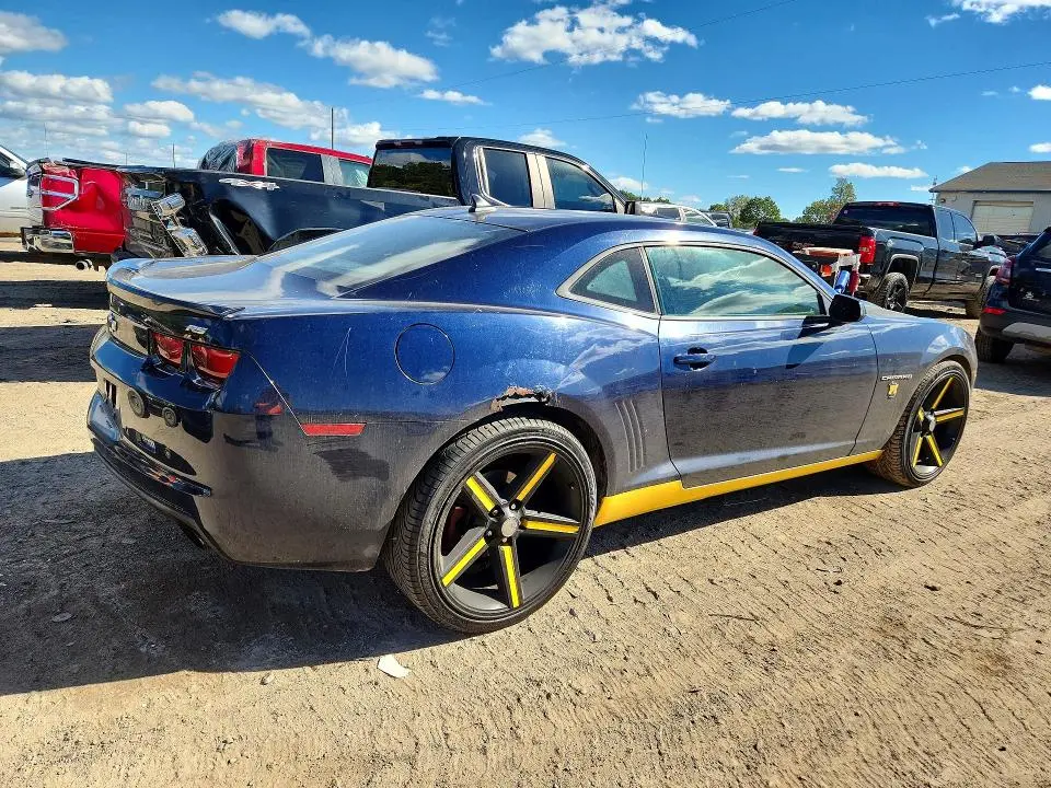 2011 CHEVROLET CAMARO LT  