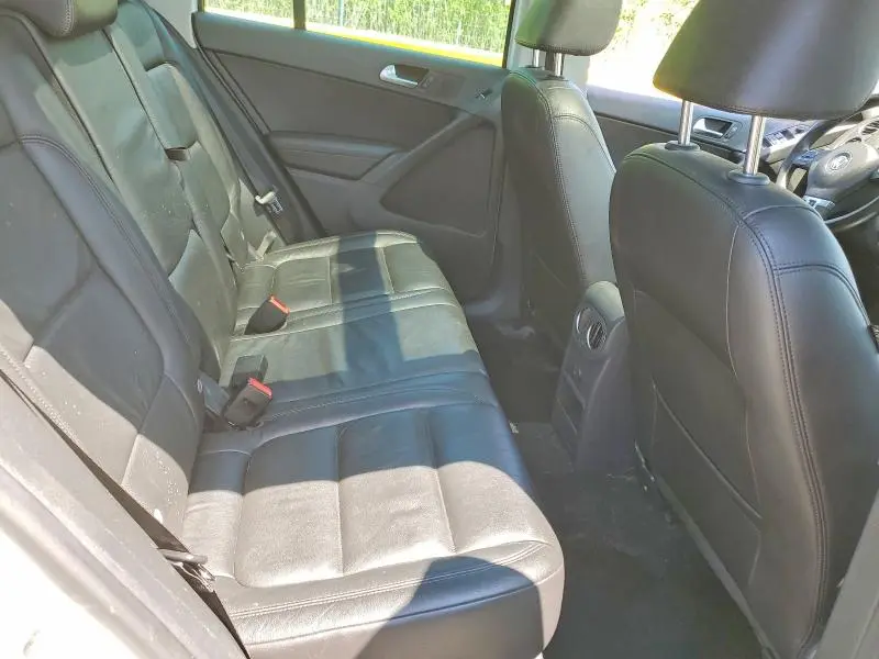 2017 VOLKSWAGEN TIGUAN SPORT  