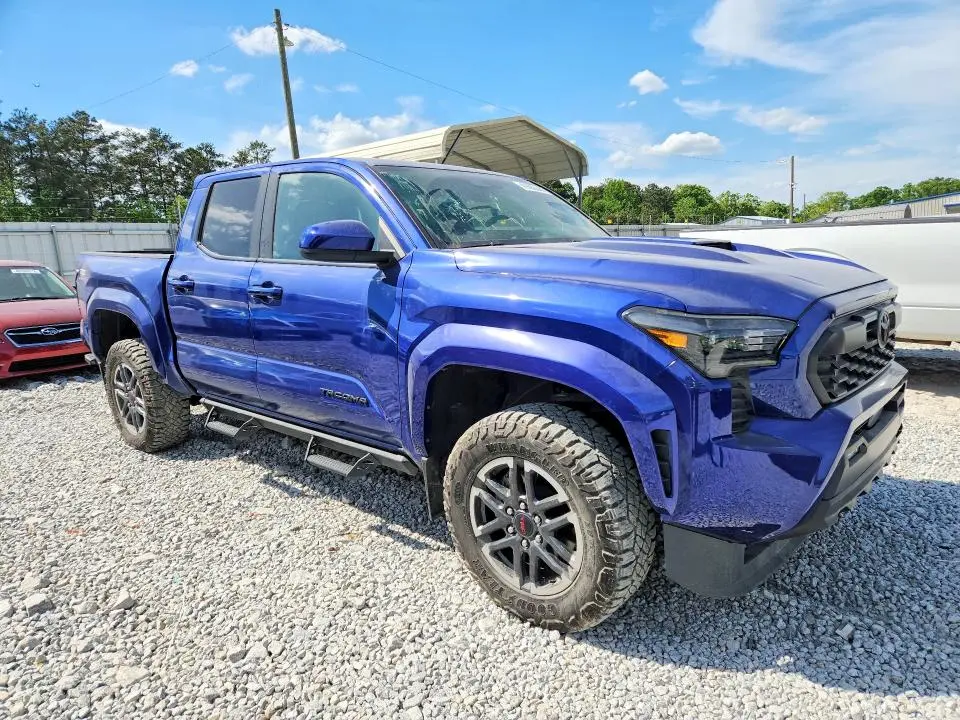 2024 TOYOTA TACOMA TRD SPORT  