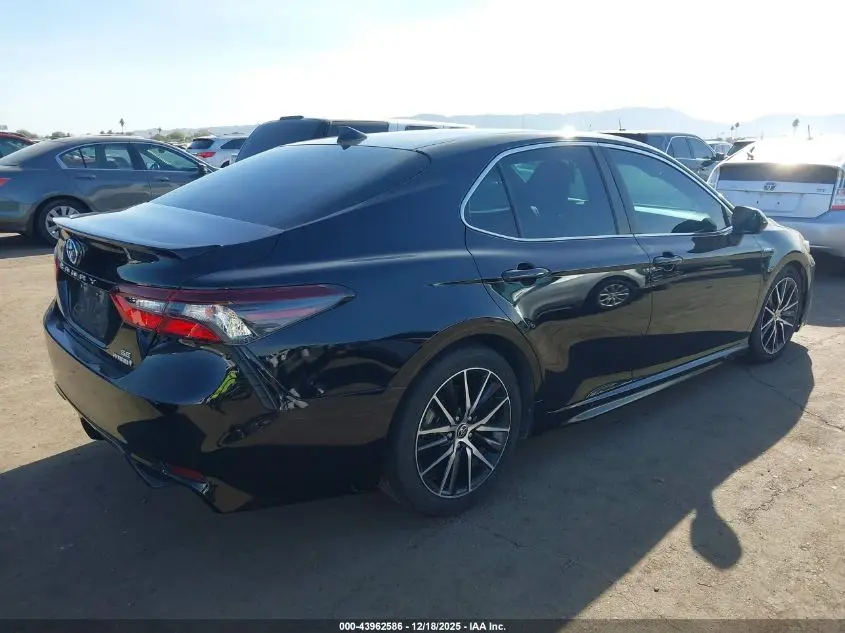 2021 TOYOTA CAMRY SE HYBRID