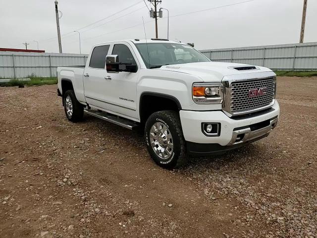 2017 GMC SIERRA K2500 DENALI