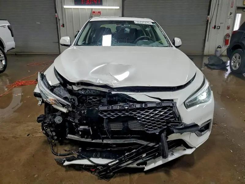 2018 INFINITI Q50 HYBRID LUXE  