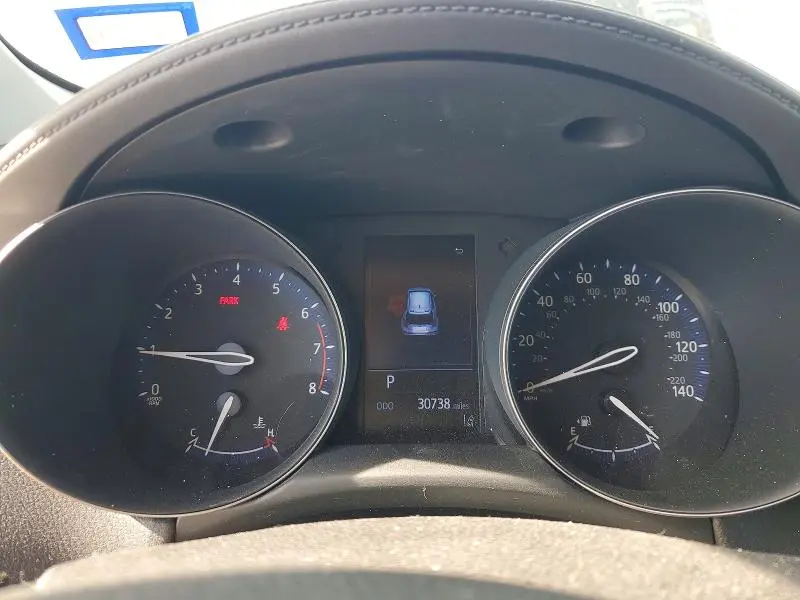 2020 TOYOTA C-HR XLE  